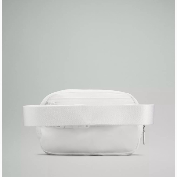 Lululemon Belt Bag - Picture 4 of 9